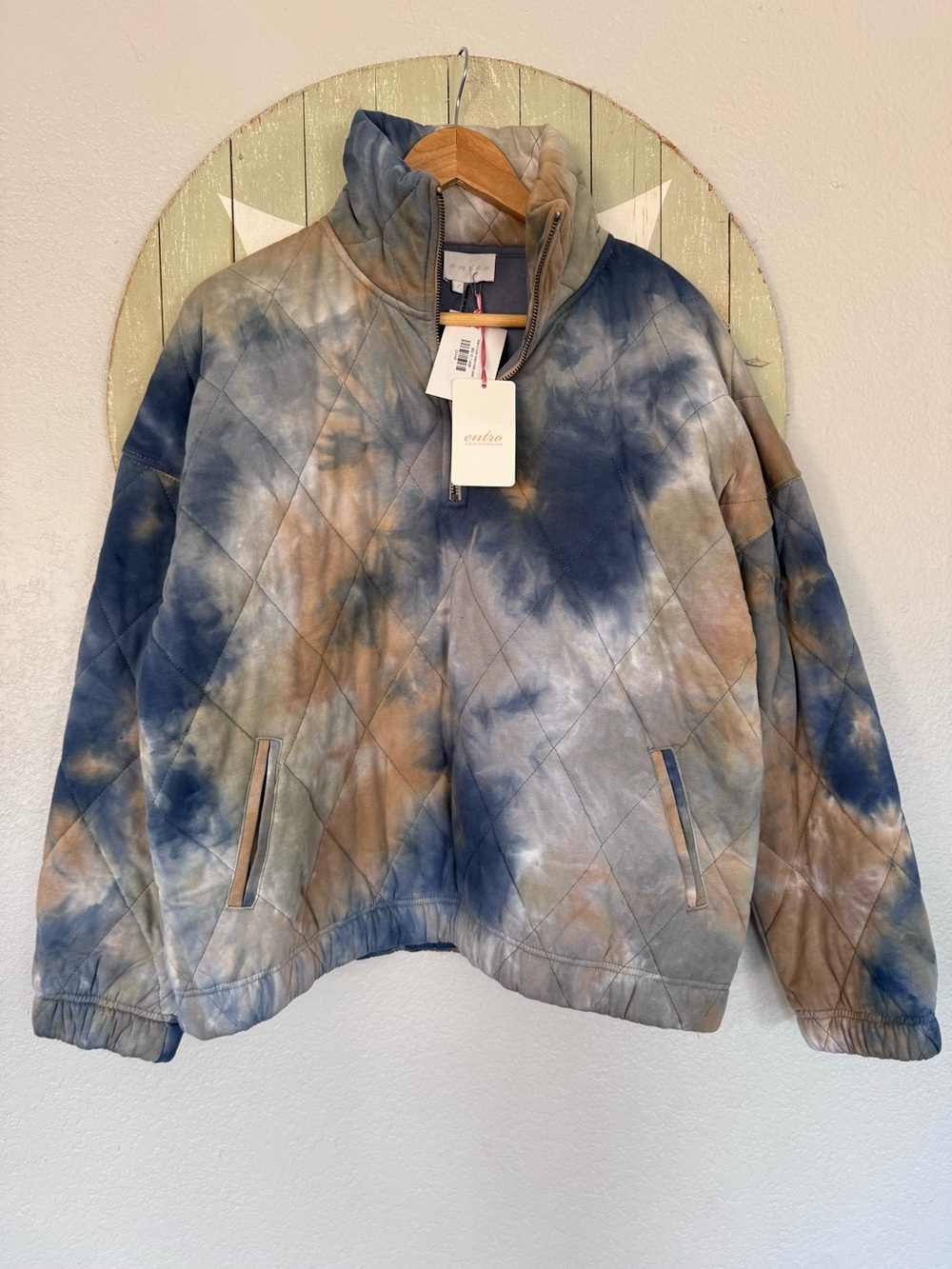 New with tags entro tie dye pullover 3/4 zip sweatshirt